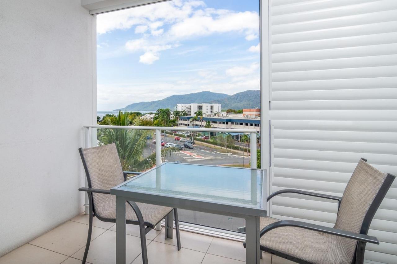 201 Lake Street Hotell Cairns Eksteriør bilde